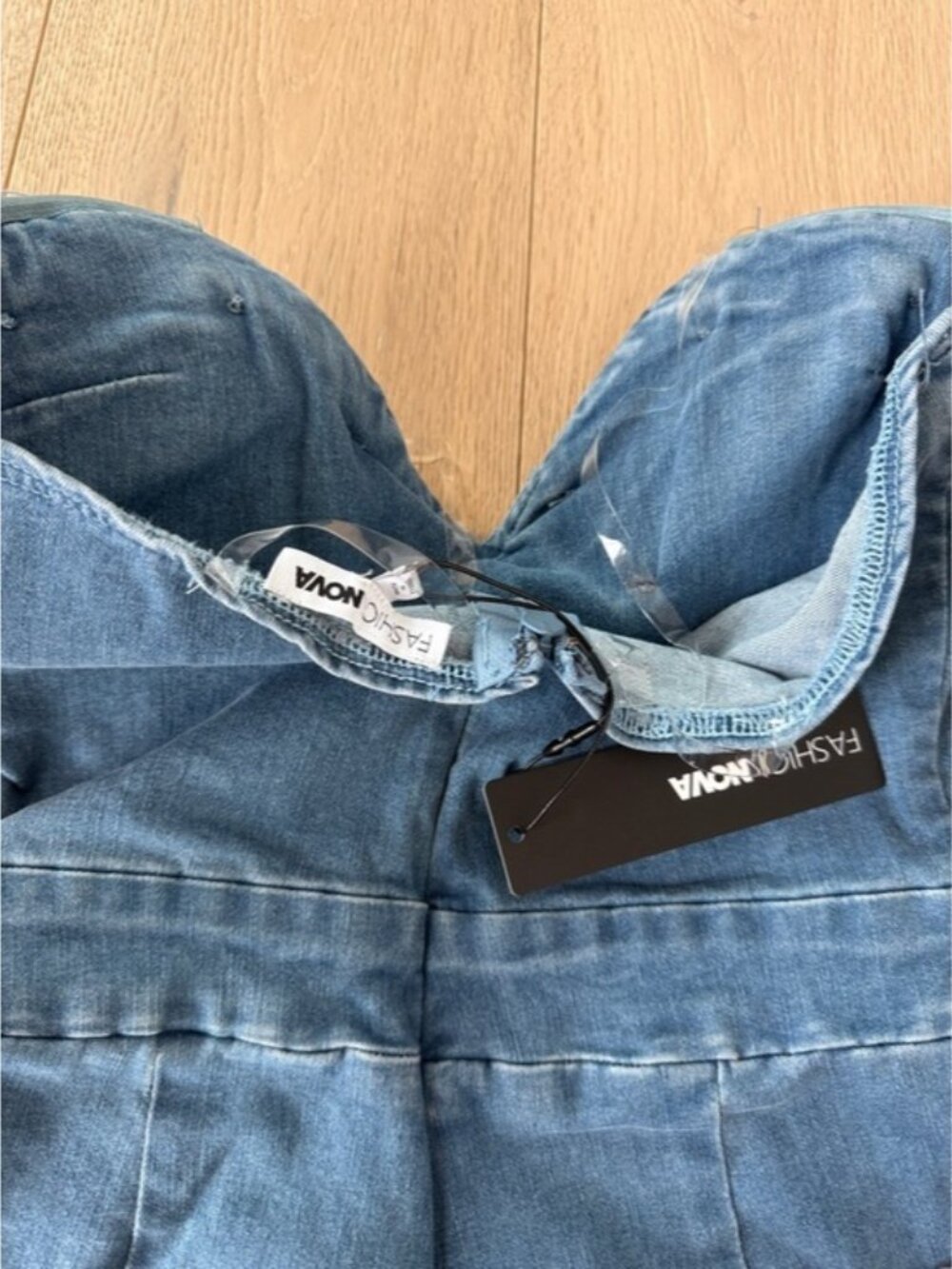 Fashion Nova Feeling Twirly Denim Jumpsuit Medium Wash Small Strapless Wide Leg - Picture 9 of 9